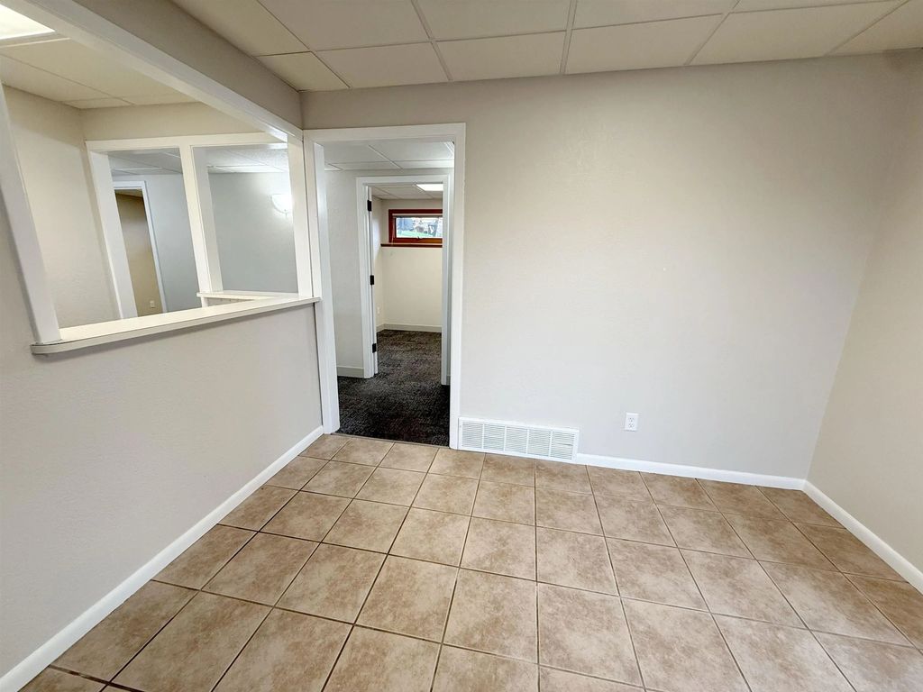 712 E Broadway Street, Decorah