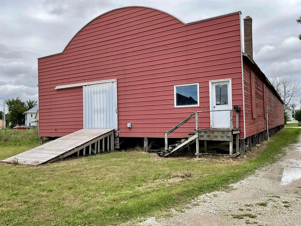 214 N Carpenter Street, Sumner