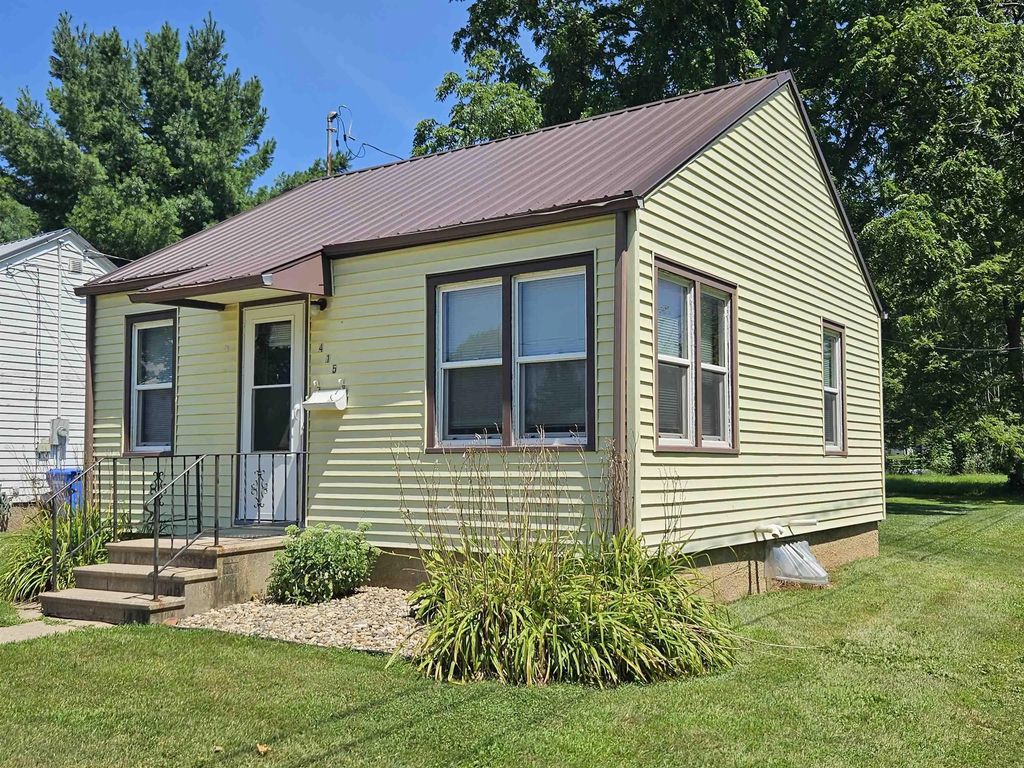 415 W 4th Street, Cresco