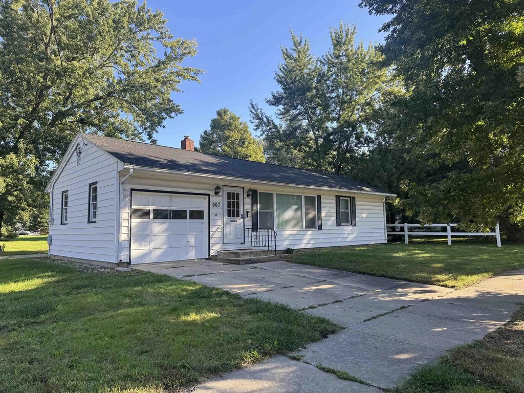 907 5th St., Charles City