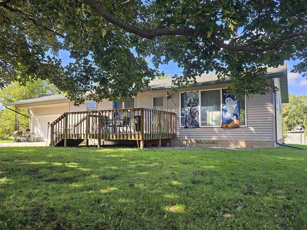 416 E 7th Street, Cresco