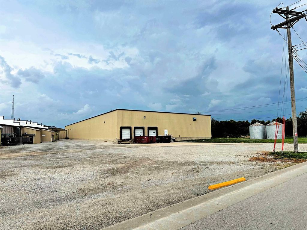 701 A Avenue Building 2, Grundy Center