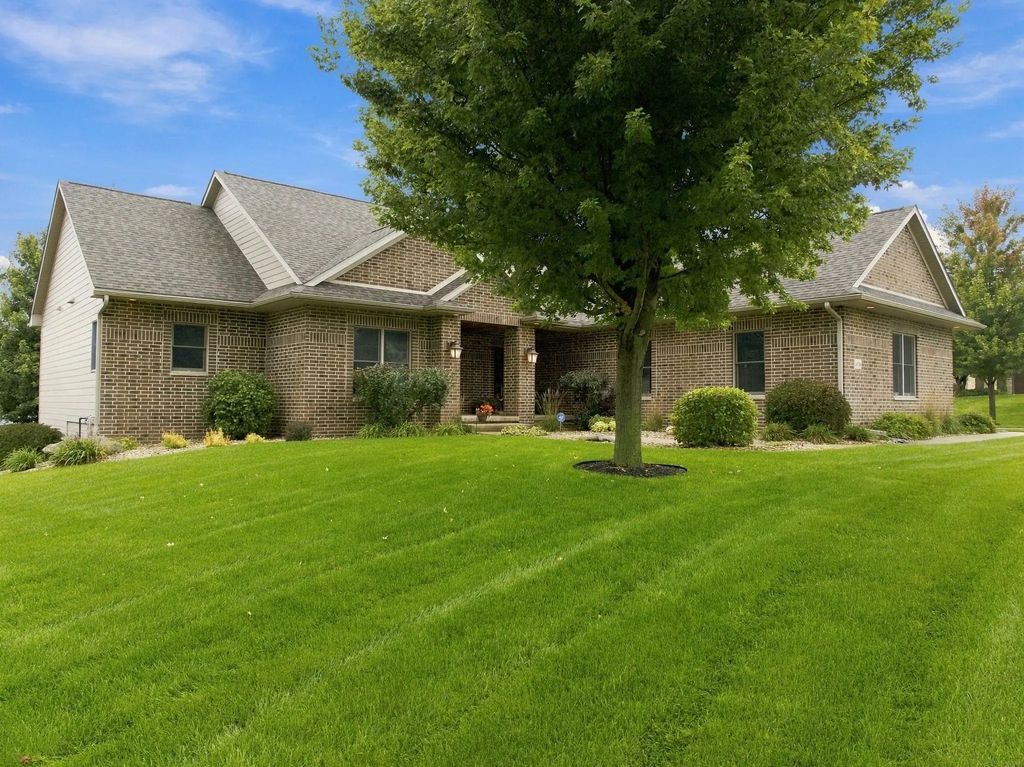 4558 William Drive, Waterloo