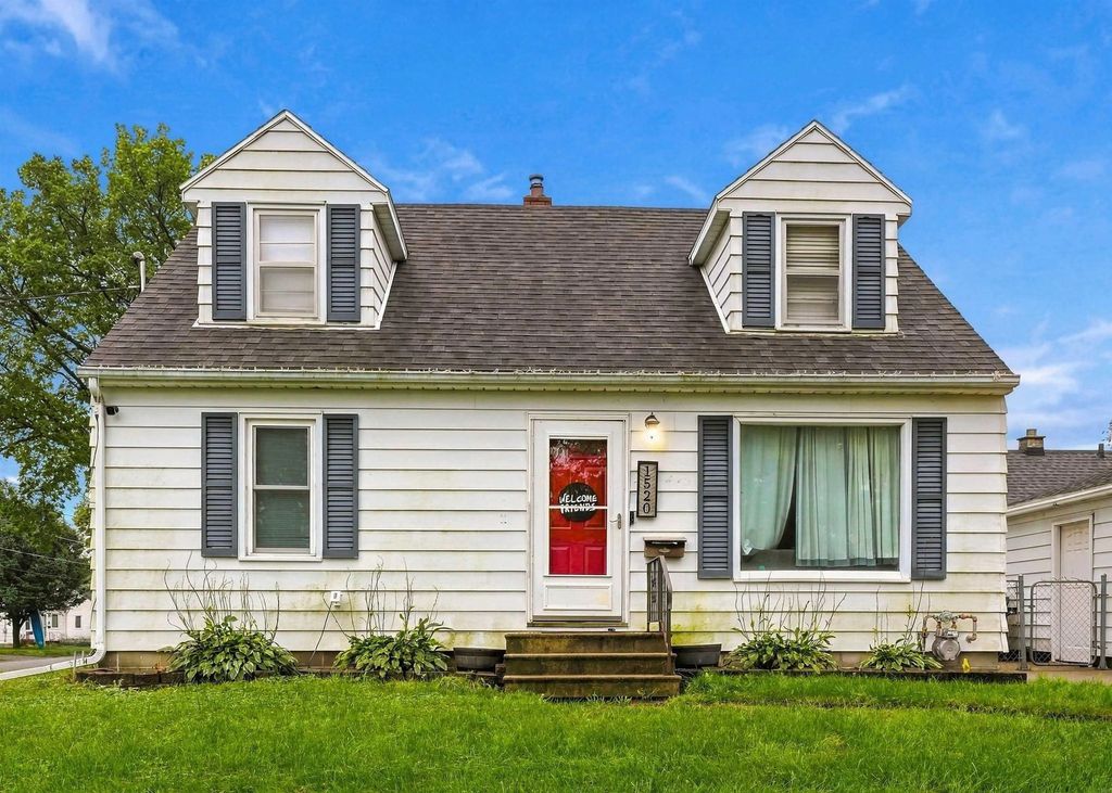 1520 E Mitchell Avenue, Waterloo