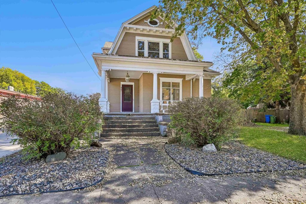 407 Se 3rd Street, Waverly