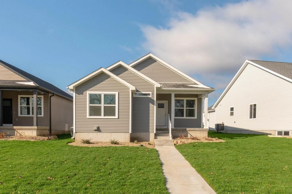 127 Axlewood Drive, Waterloo