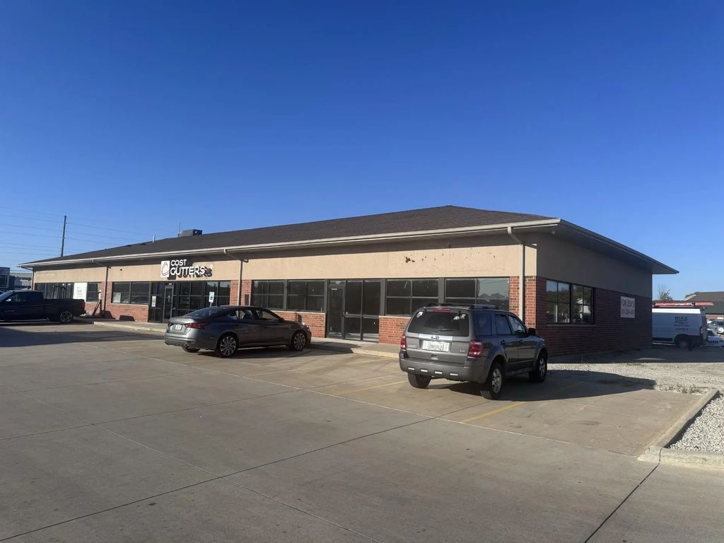 1021 Peoples Square, Waterloo