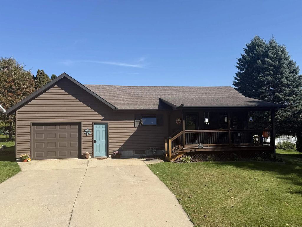 701 S Egbert Street, Monona