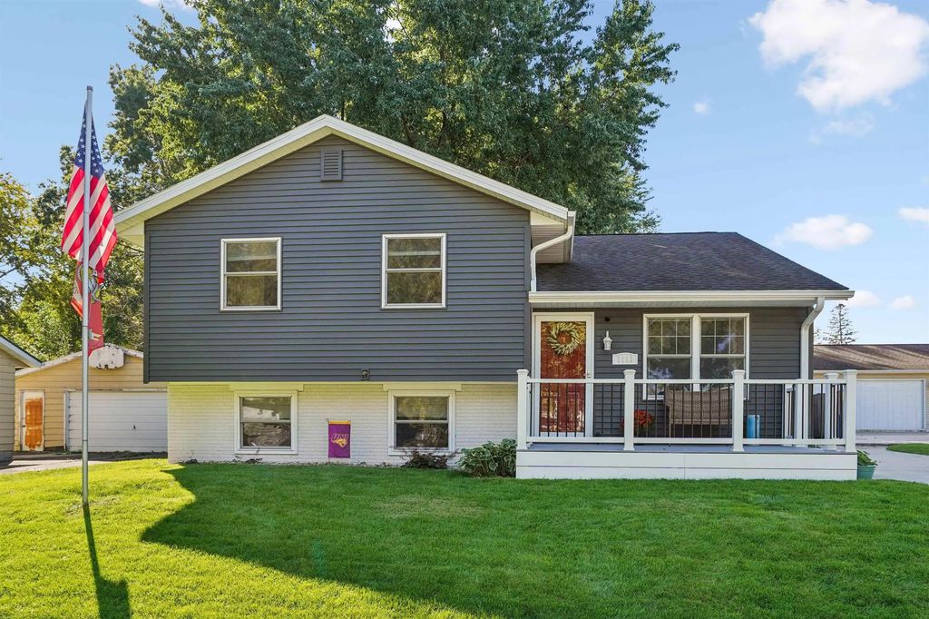 1113 Calumett Drive, Cedar Falls