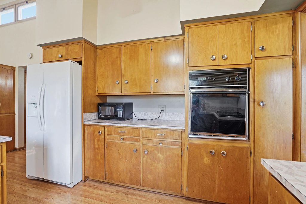 210 N 3rd Street, Hazleton Property Listing: MLS® #20264960