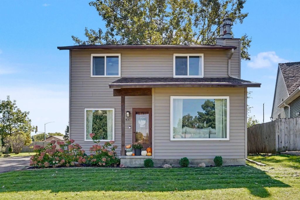 437 Norris Court, Waterloo