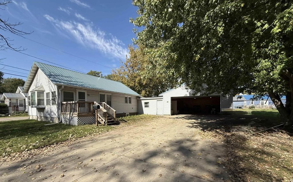 612 Upton Avenue, Waterloo