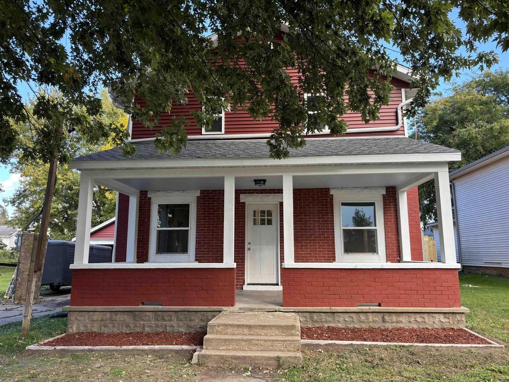 407 S Page Street, Monona