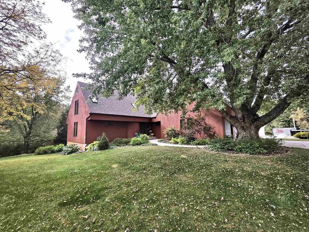 17962 224th Street, Manchester