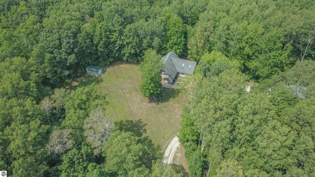 4769 Feather Trail, Edmore