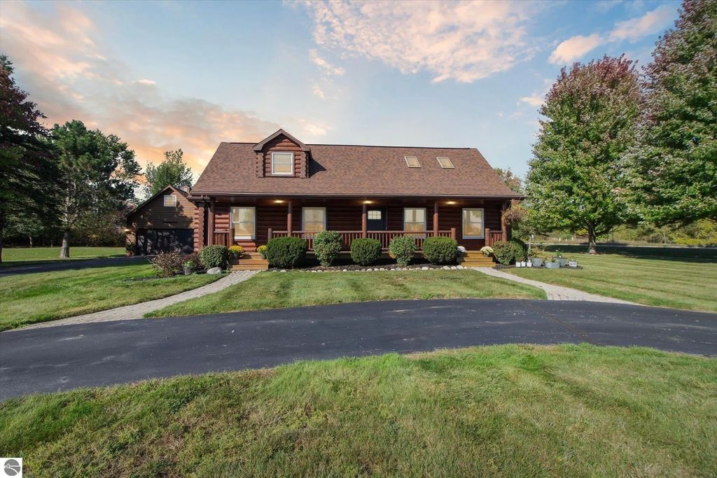 1510 Luce Court, Alma
