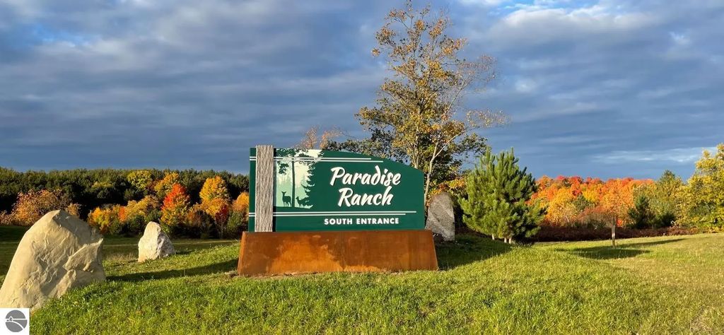 5748 Paradise Ranch, Kingsley