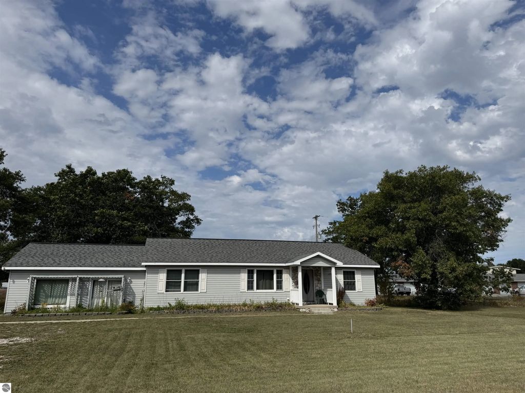 4259 Perimeter, Oscoda