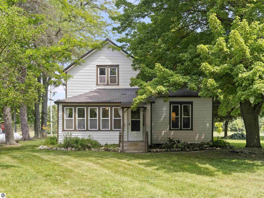 17071 1st Street, Copemish