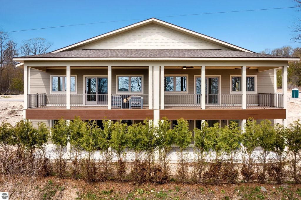 750 N Waypoint Circle, Suttons Bay