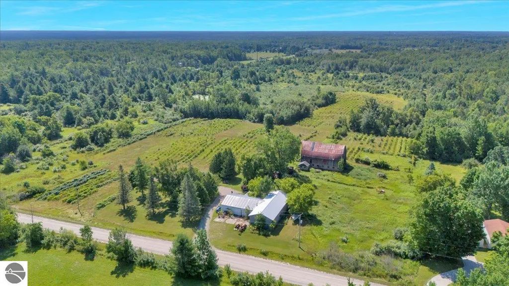 6609 Slosser Road, Hale
