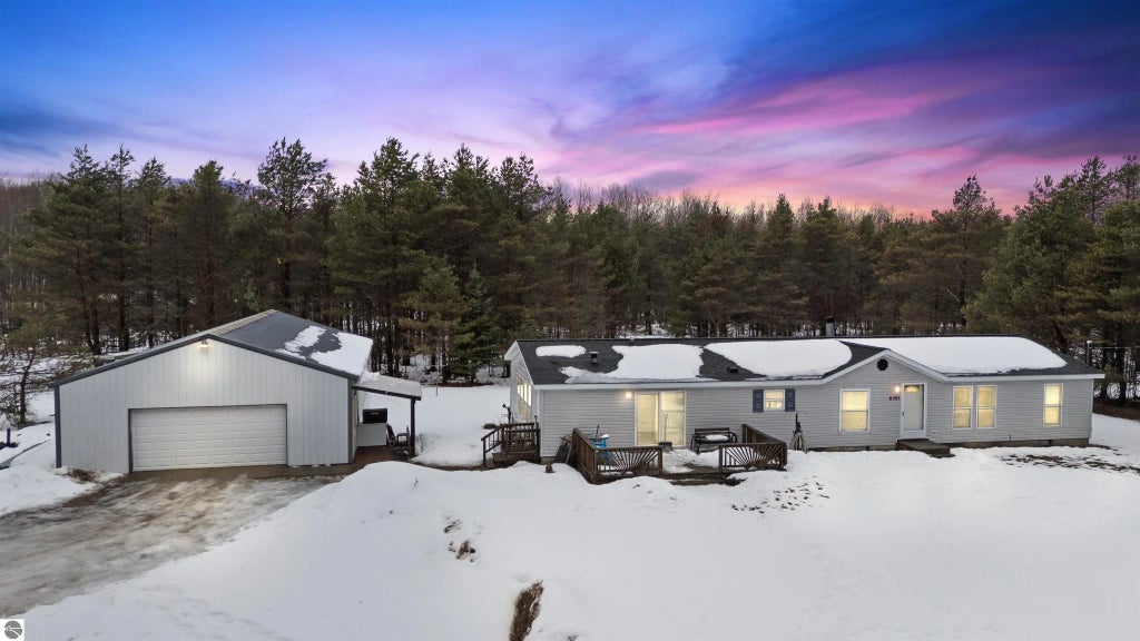 6565 N 31 Road, Manton