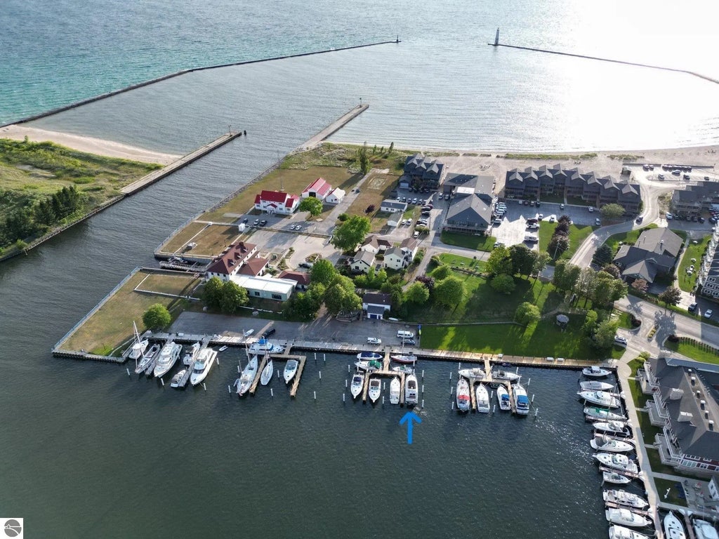 18 S Second Street, Frankfort