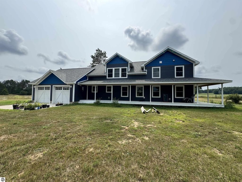 22015 Benton Road, Mesick