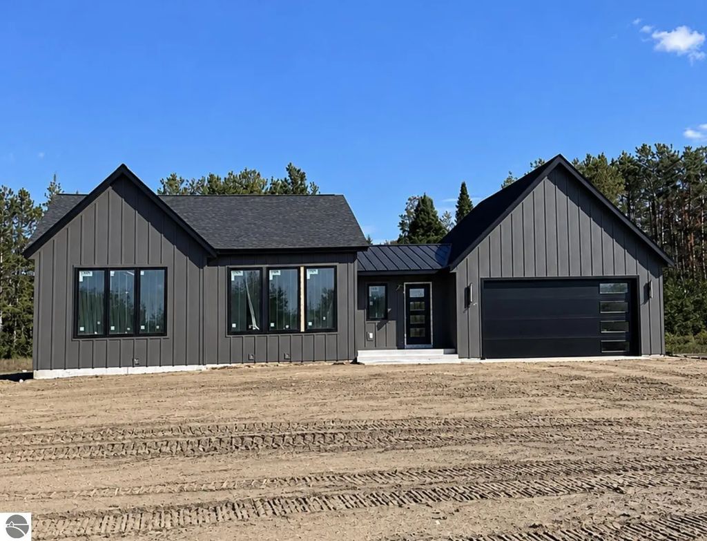 4492 Ridgewater Run, Traverse City