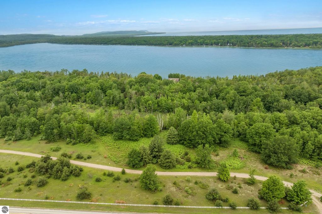Lot 5 E Harbor Highway, Cedar