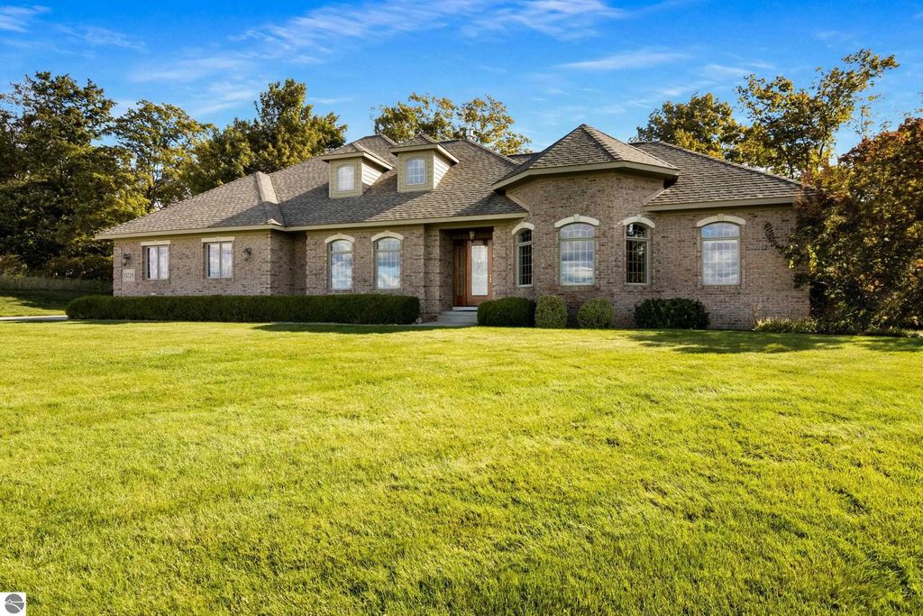 15728 Merlot Drive, Traverse City