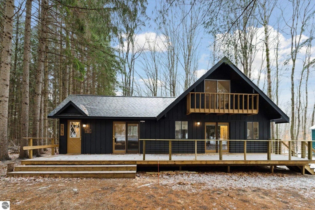 6879 Obervalden Drive, Bellaire