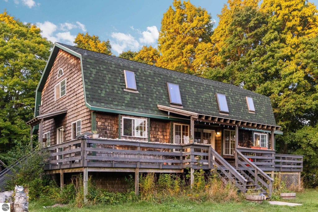 27996 Barney's Lake Road, Beaver Island