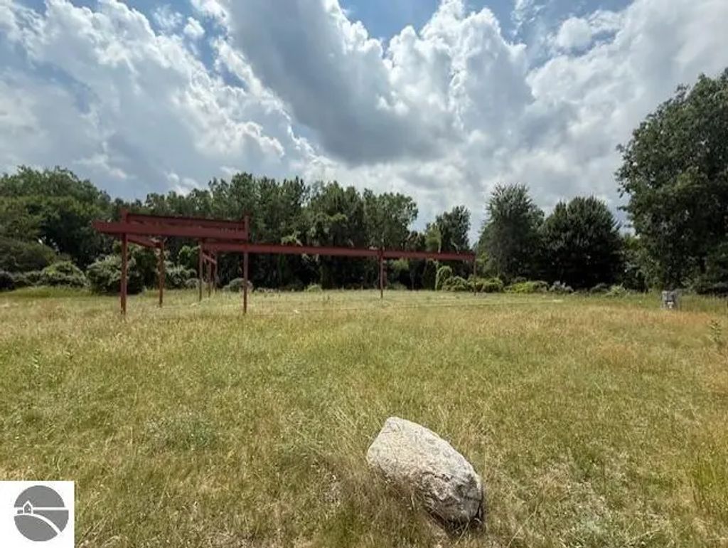 595 Heather Lane, Alma