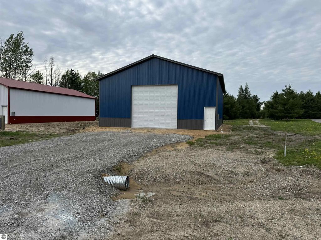 5057 South Branch Road, Hale