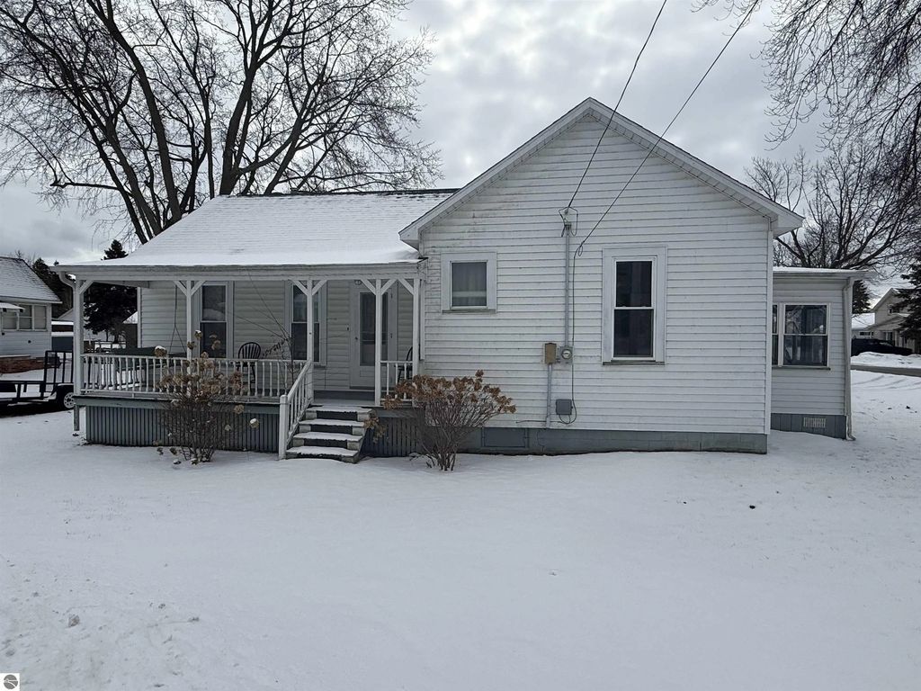 220 Alice Street, East Tawas