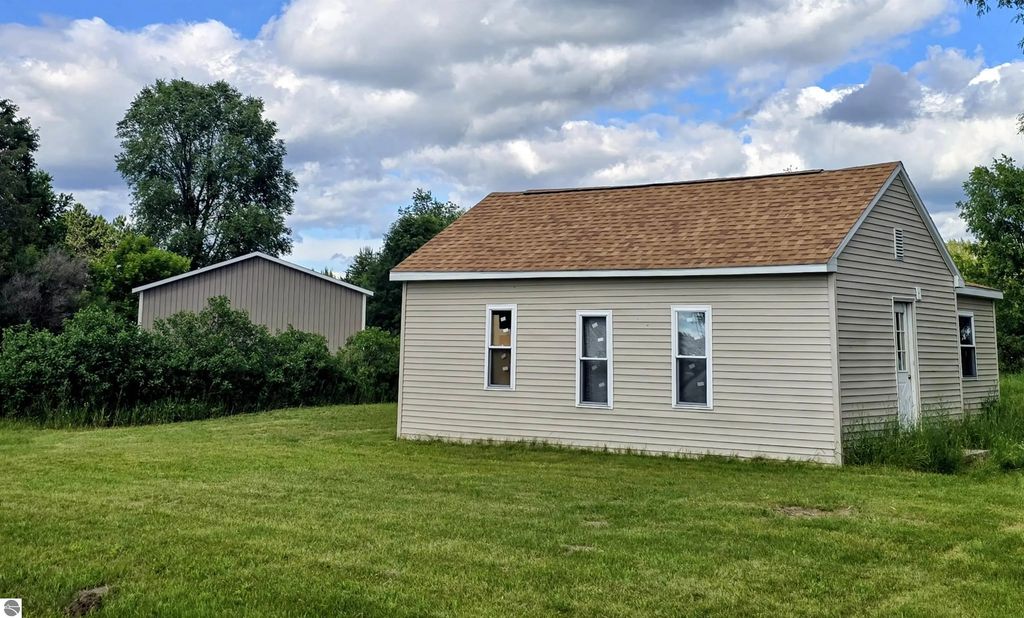112 N 2nd Street, Mesick