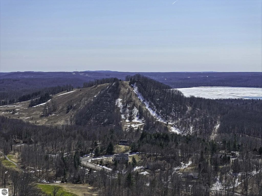 S Bay Bluffs Drive, Cedar