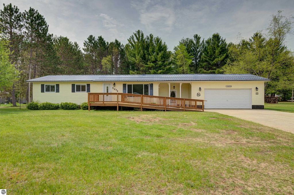 5274 Sw Lockwood Street, South Boardman