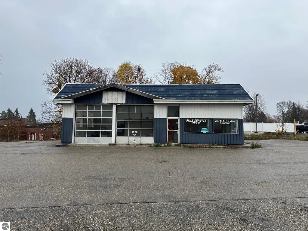 575 W Mitchell Street, Petoskey