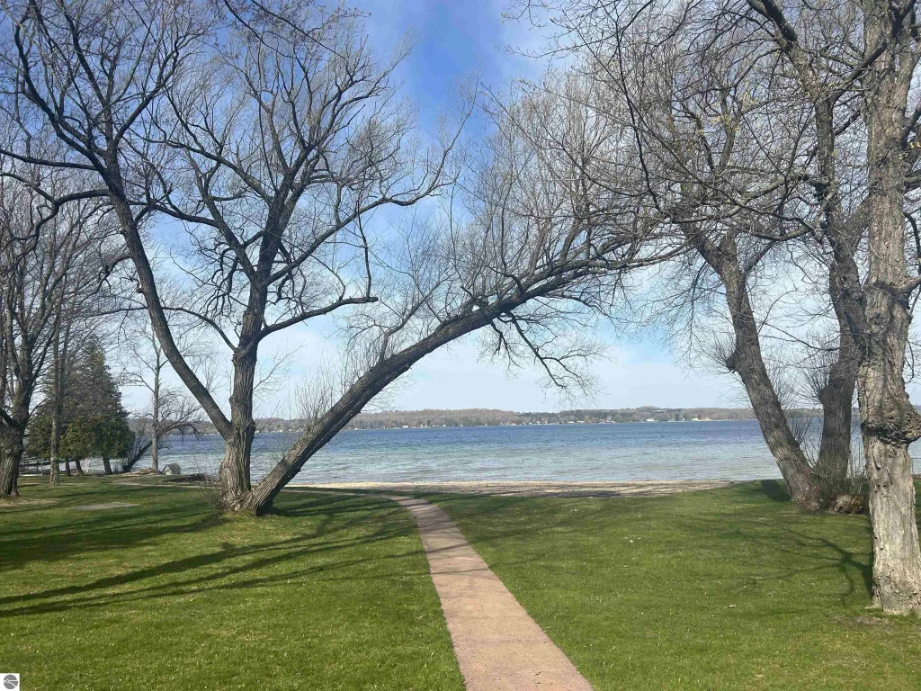 4673 N Crossover Drive, Bellaire