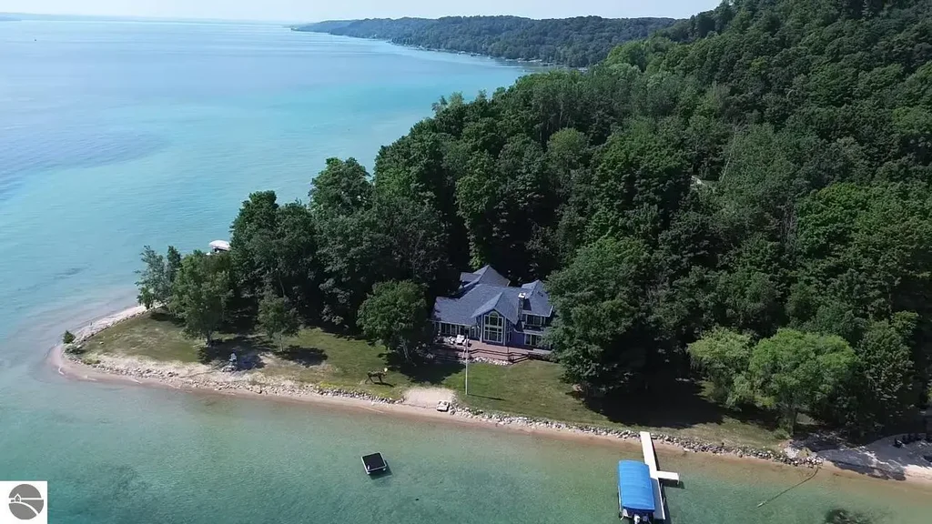 3485 Nw Torch Lake Drive, Kewadin