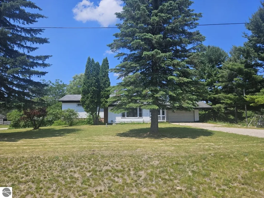 5640 W Houghton Lake Road, Lake City