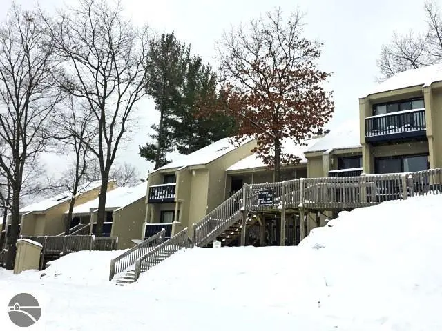 5828 Shanty Creek Road, Bellaire