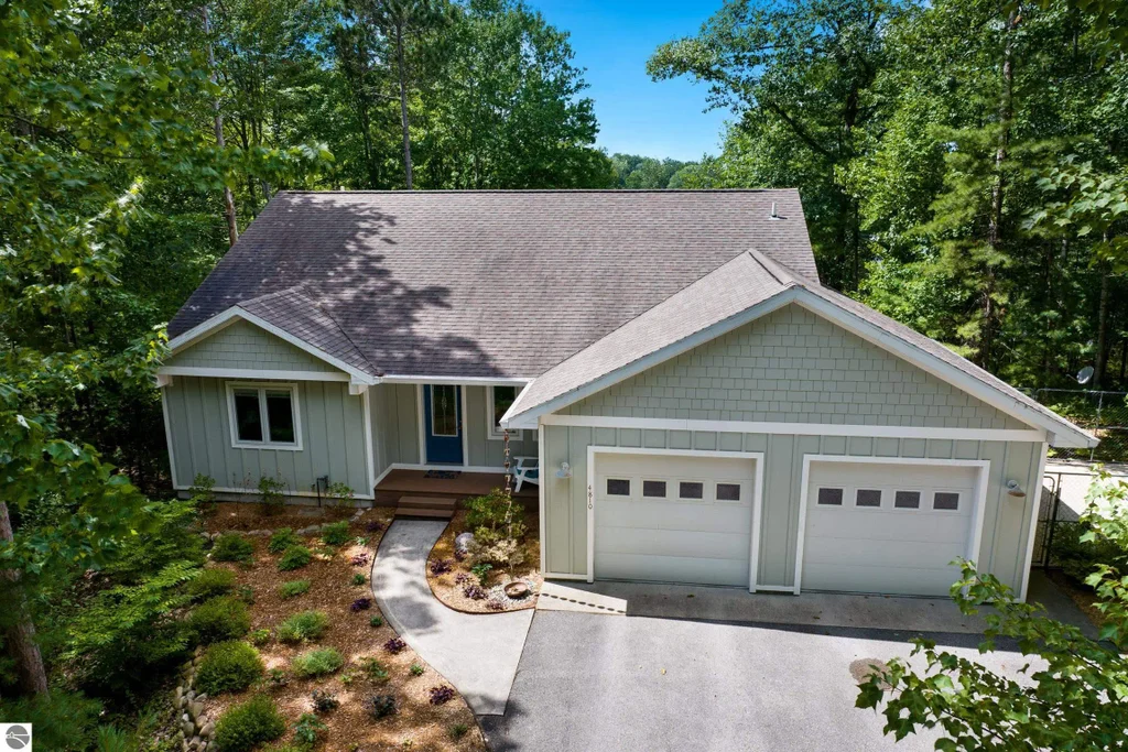 4810 N Indian Lakes Trail, Traverse City