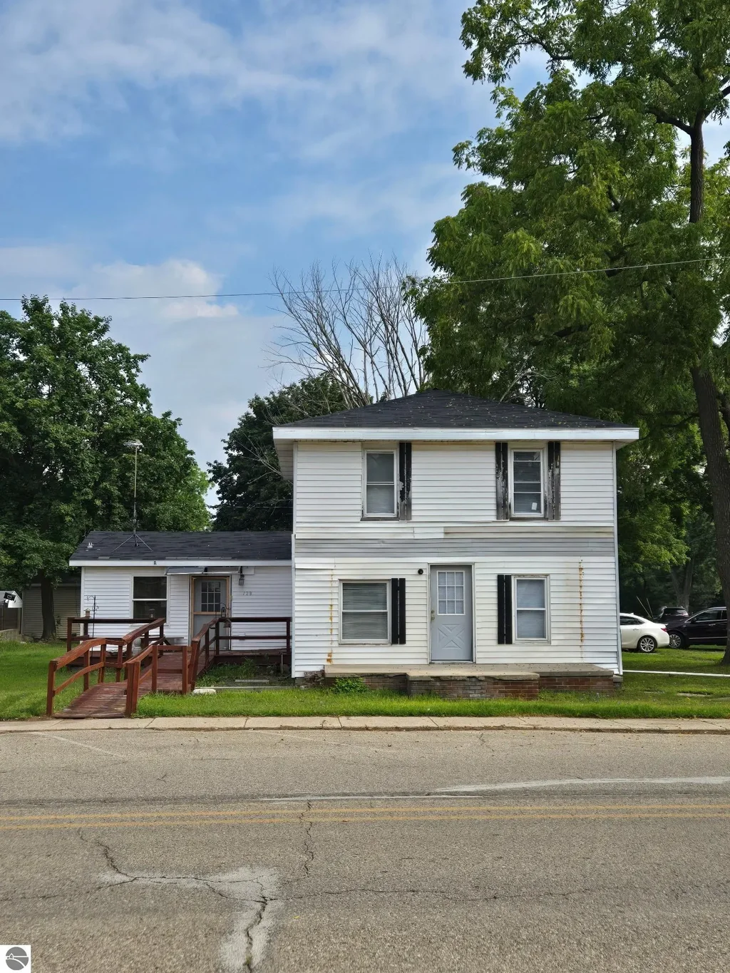 129 E Main Street, Maple Rapids