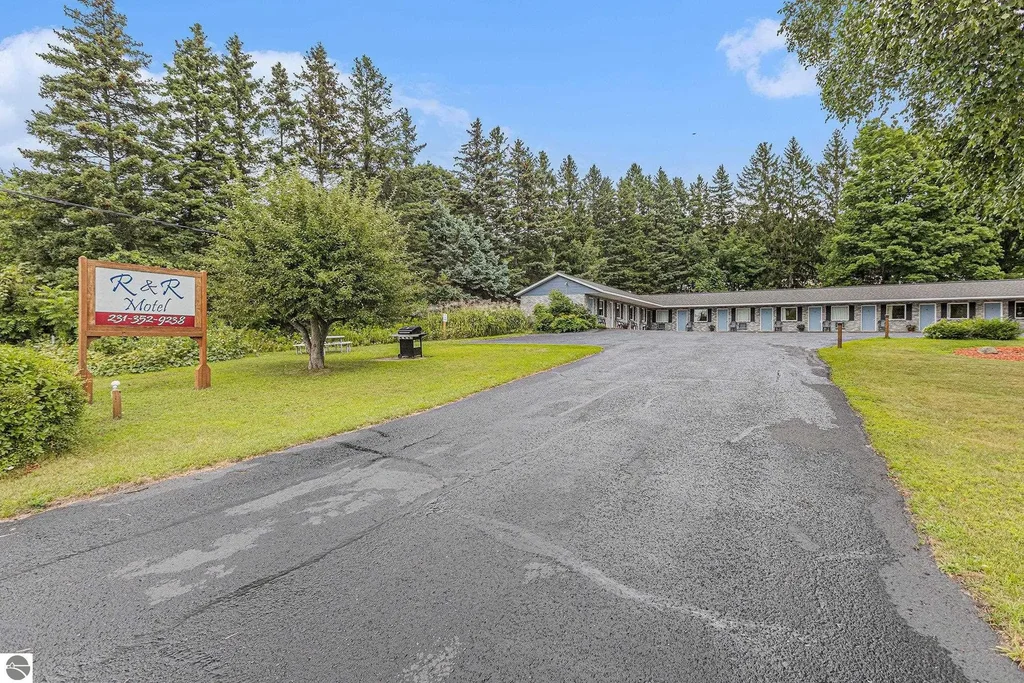 519 Lake Street, Frankfort