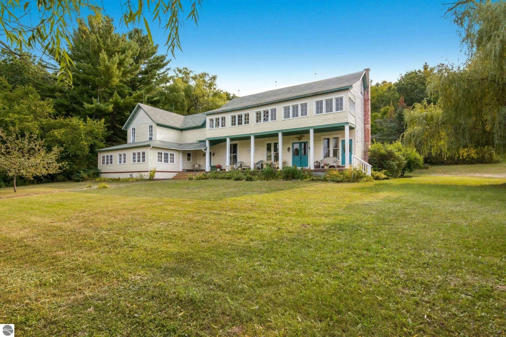 7441 First Court Avenue, Gaylord