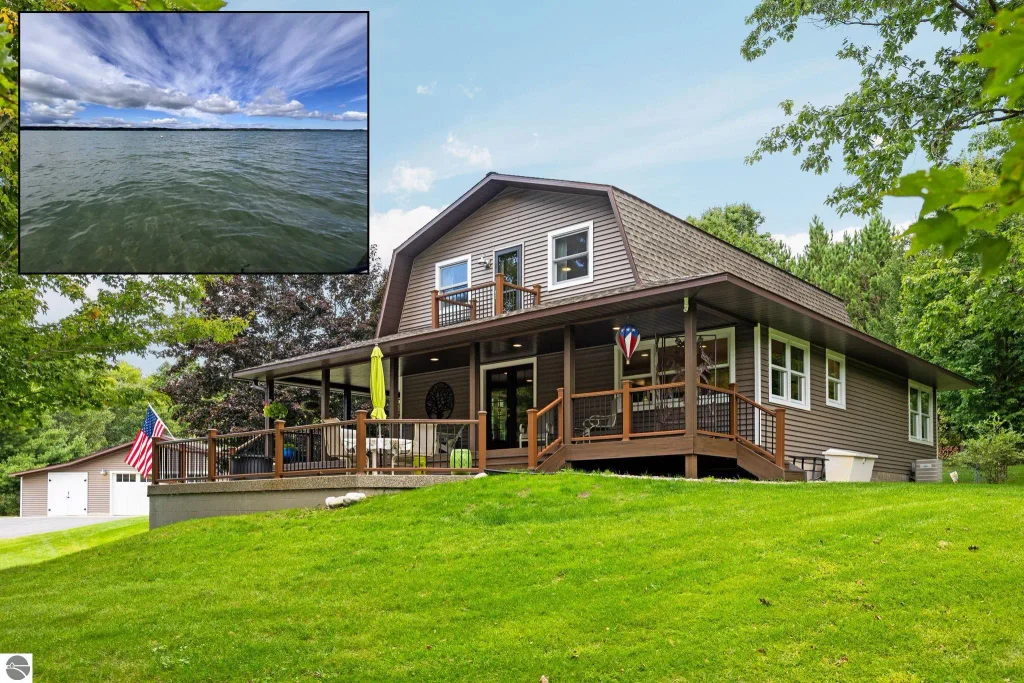 8975 S East Torch Lake Drive, Alden