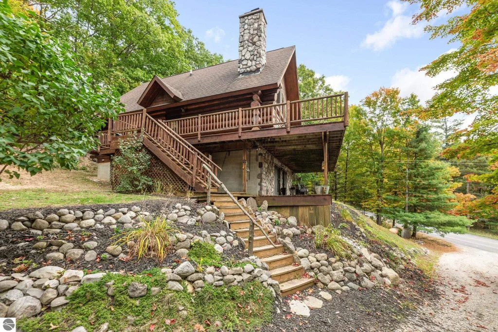 3410 W Trumbull Road, Maple City